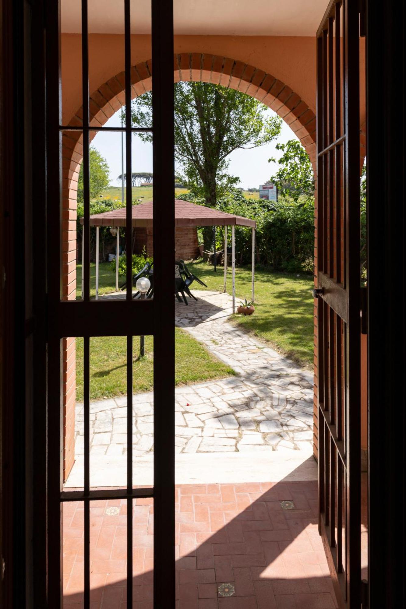 Villa Ninfa Alburnea Anzio Luaran gambar